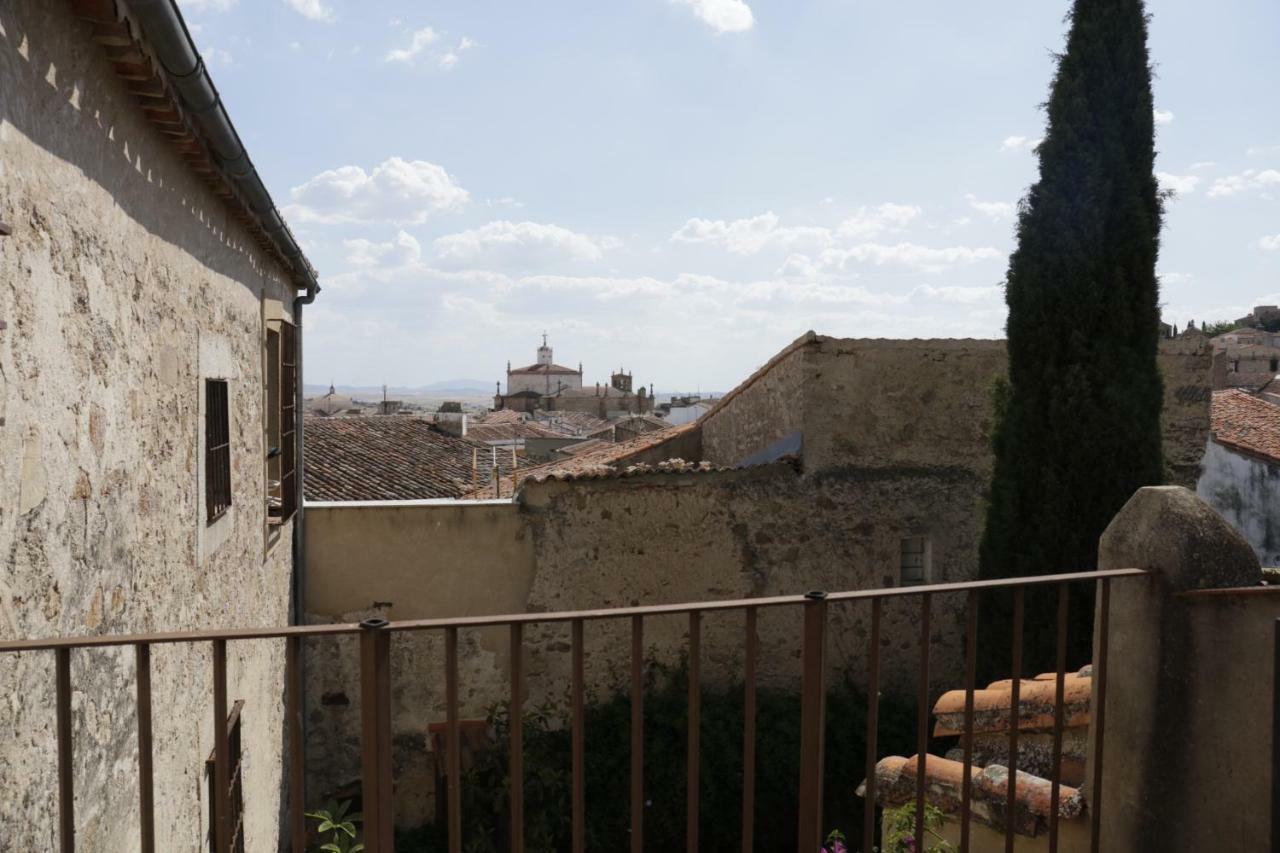 Apartamento En Casa Del S.Xvi トルヒーリョ エクステリア 写真